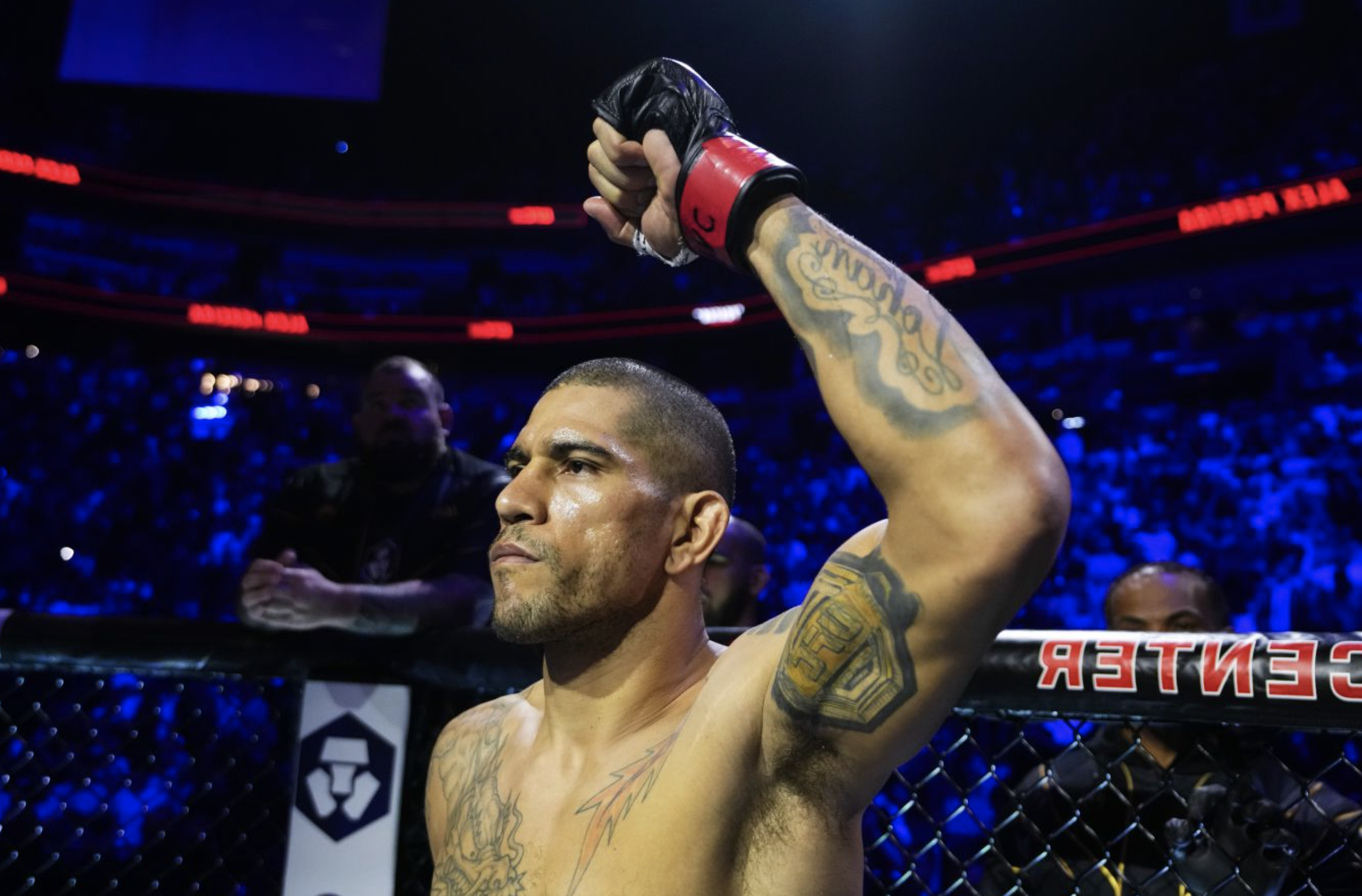 Hazırkı UFC yüngül çəki çempionu Aleks Pereyra